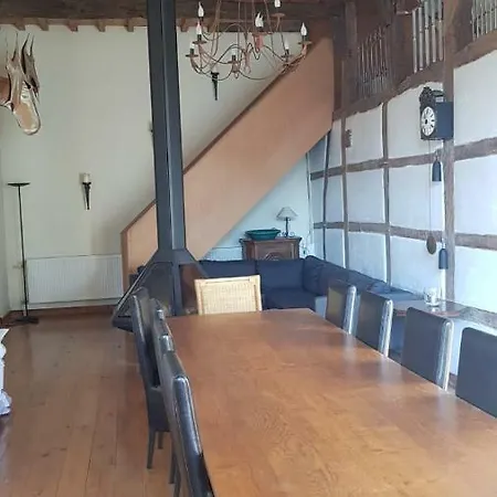 بيت للعطل The Old Farm House